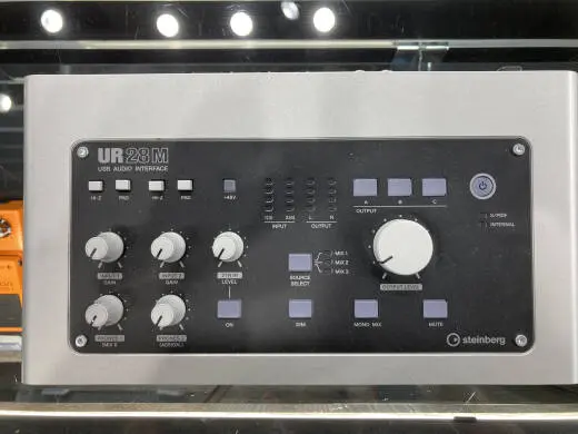 UR28M 4X6 2.0 Audio Interface