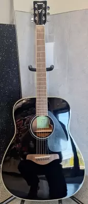 Yamaha - FG820