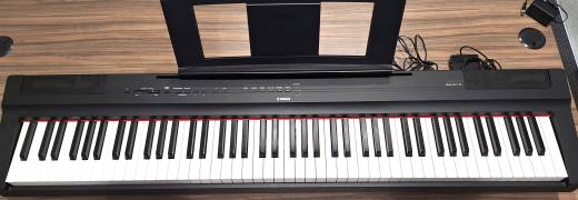 Yamaha P-125a Compact 88-Key Digital Piano With Speakers - Black