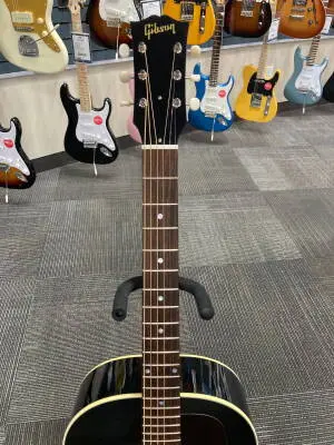 Gibson J-45 Original 50's Acoustic Guitar 2