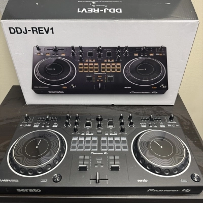 Pioneer DJ - DDJ-REV1