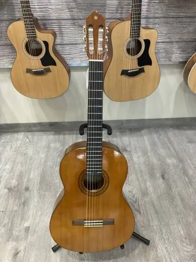 Yamaha C40 Acoustic Guitar