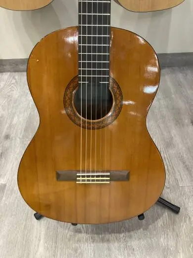 Yamaha C40 Acoustic Guitar 2