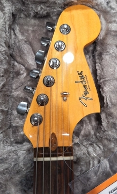 Fender - LE18 JAG/STRAT RW CANDY APPLE RED 2