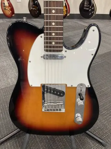 Fender American Standard Telecaster - 3 Tone Sunburst 2