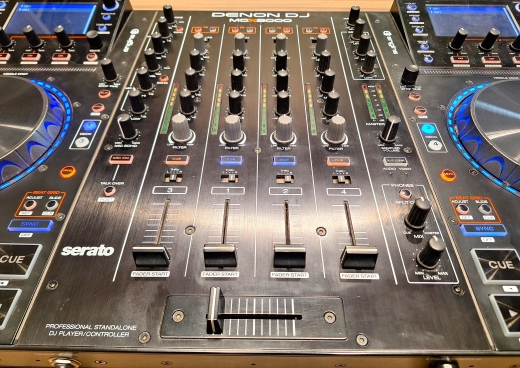 Gear Hunter | Denon - MCX8000