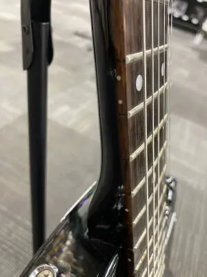 Epiphone Les Paul Junior Starter Guitar 2