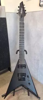 Jackson Guitars - JS Series King V JS22-7 KV HT 7-String Electric Guitar, Amaranth Fingerboard - Satin Black