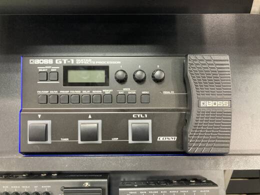 BOSS GT-1 Guitar Effects Processor | Long & McQuade