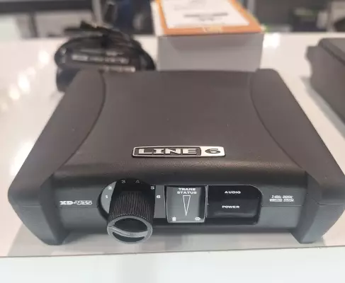 Line 6 - XD-V35L LAV WIRELESS SYSTEM 2