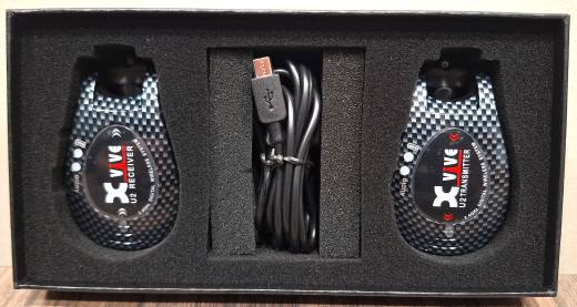 Xvive Audio U2 Guitar Wireless System - Black | Long & McQuade