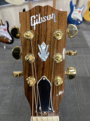 Store Special Product - Gibson Acoustic/Electric Songwriter