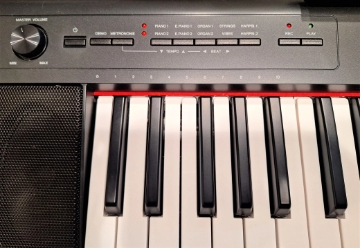 Yamaha - NP12 B 3