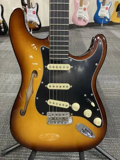 Fender Limited Edition Suona Stratocaster Thinline 2
