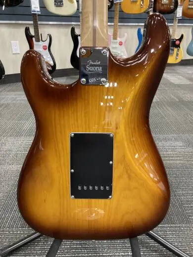 Fender Limited Edition Suona Stratocaster Thinline 2