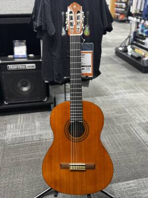 Yamaha - C40