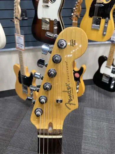 Fender 70th Anniversary Pro Strat 2