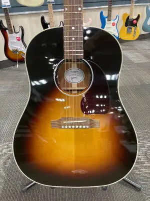 Gibson Acoustic J-45 Standard 2