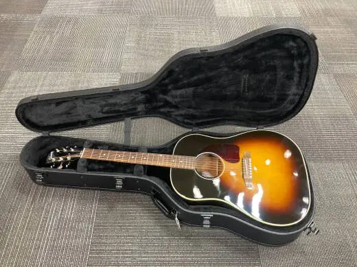 Gibson Acoustic J-45 Standard 2