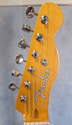 Store Special Product - FENDER VINTERA II 50S NOCASTER MN 2TS W/GB