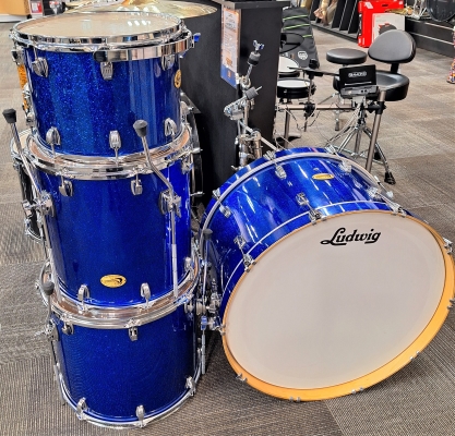 Ludwig Drums -  CENTENIAL 26,14,16,18 IN BLUE SPARKLE