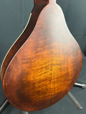 EASTMAN A-STYLE MANDOLIN SOLID SPRC/MPL 3