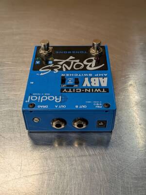 Radial Twin-City ABY Amp Switcher | Long & McQuade