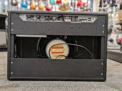 Fender - 021-7400-000 2