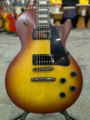 Gibson Les Paul Modern Studio Satin Iced Tea 2