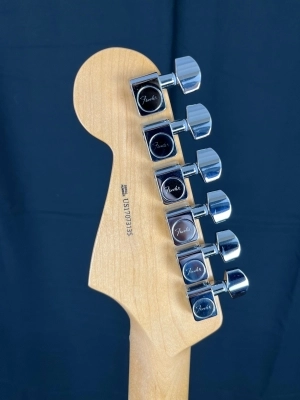 FENDER LE18 STRAT/TELE HYBRID MPL 2TS 2