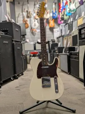 Fender - 011-3940-705
