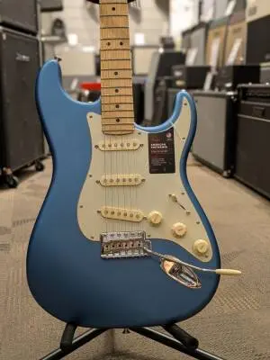 Fender - 011-4912-302 2