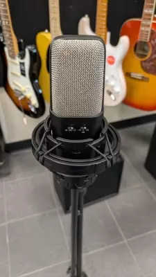 Warm Audio - WA14
