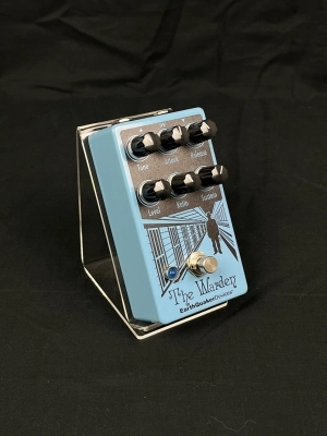 EARTHQUAKER WARDEN COMPRESSOR V2 2