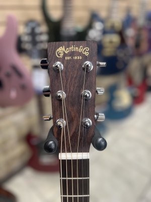 Martin Guitars - 000-X2E 3