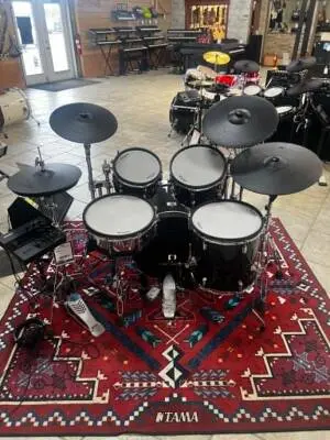 Roland - VAD507 2