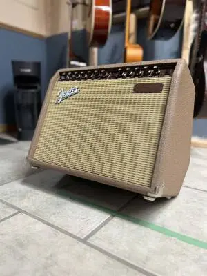 FENDER ACOUSTASONIC 30 2