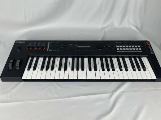 Yamaha - MX49 BK