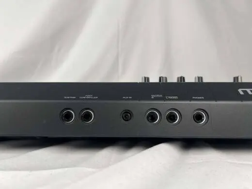Yamaha - MX49 BK 2