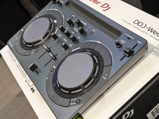 Pioneer DDJ-WEGO4-K Mobile DJ Controller 2