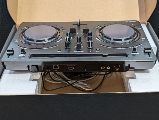 Pioneer DDJ-WEGO4-K Mobile DJ Controller 2