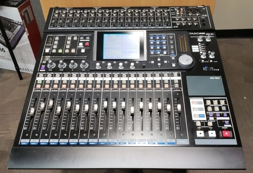 TASCAM DM-24 DIGITAL MIXER