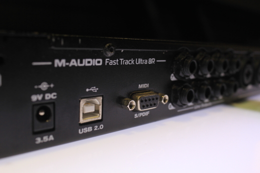 M-Audio - FAST TRACK U 8R 5