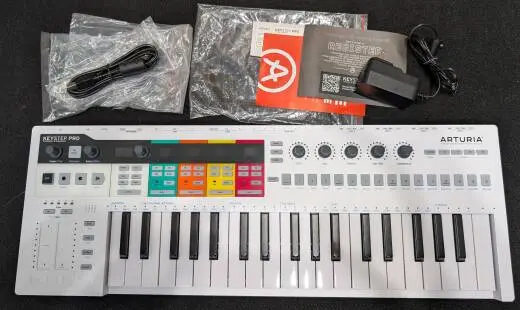 Arturia Keystep Pro Controller Keyboard w/ step sequencers 2
