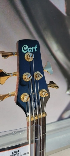 Cort CM5 Artist 5 String Bass 2
