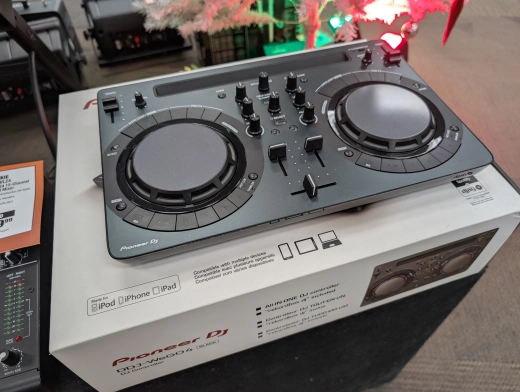 Pioneer DDJ-WEGO4-K  Portable DJ Controller 2