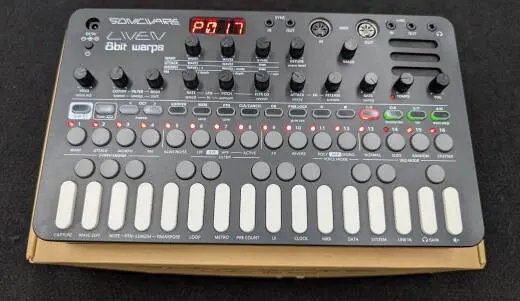 Sonicware Liven 8Bit Warps
