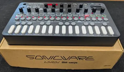 Sonicware Liven 8Bit Warps 2