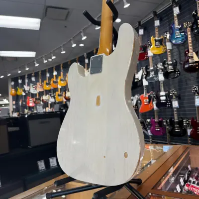 Fender Mike Dirnt Road Worn Precision Bass - Rosewood Fingerboard, White Blonde 2