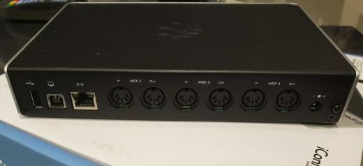 iConnectMIDI4+ MIDIインターフェース Product Hero — iConnectivity